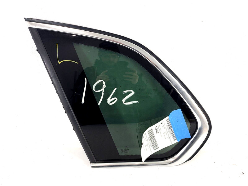 BMW X5 Quarter Window Glass Driver Left Silver Frame 720788305 OEM 2007-2013