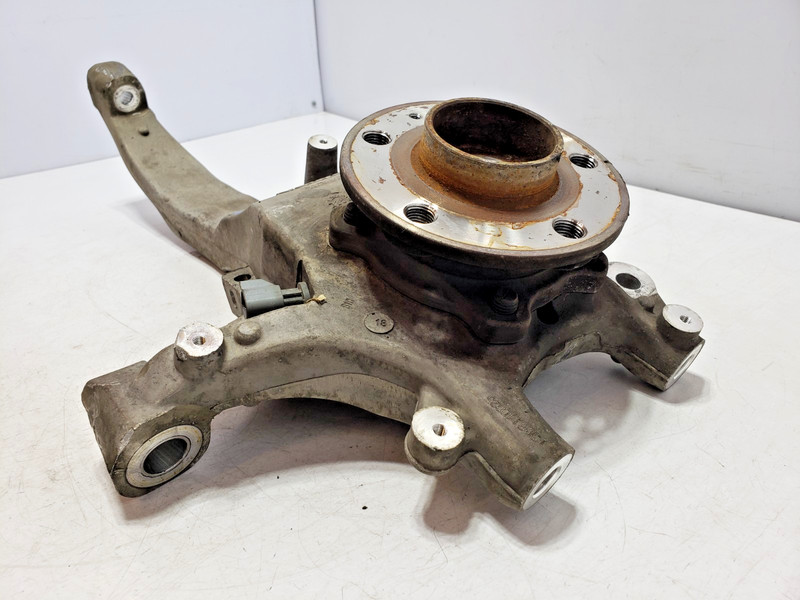 ✅ 16-22 OEM Volvo XC90 AWD Front Right Passenger Side Spindle Knuckle Hub