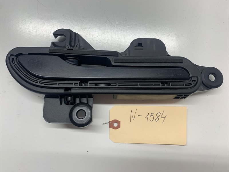 TESLA MODEL Y REAR RIGHT PASSENGER SIDE EXTERIOR DOOR HANDLE 2020-2022 1584 b41