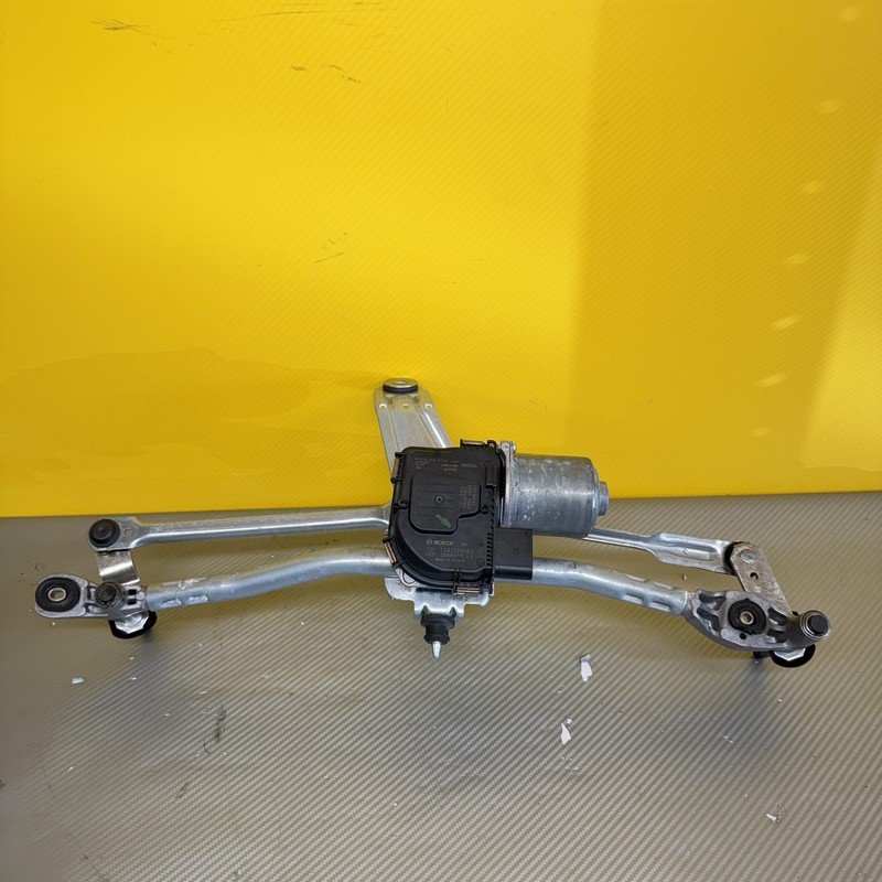2019-2025 VOLVO XC90 FRONT WINDSHIELD WIPER LINKAGE W/ MOTOR OEM 1397225087