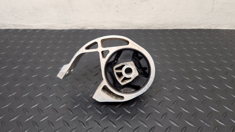 18-24 Chevrolet Traverse 3.6L AWD Rear Transmission Mount OEM 85157579