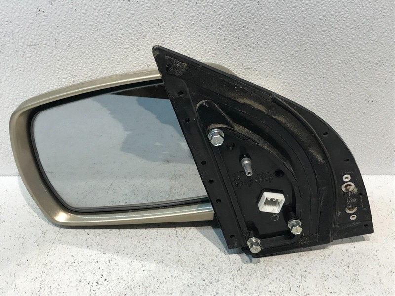 06-10 Hyundai Entourage Left LH Driver Power Door Mirror OEM Gold E4022556