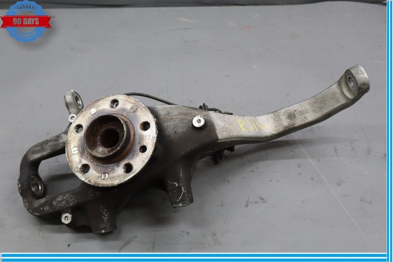 17-21 Maserati Quattroporte M156 S Q4 Ghibli Front Right Knuckle Spindle OEM
