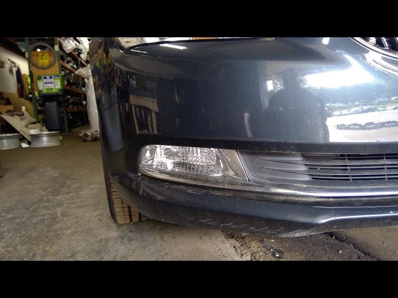 Passenger Fog Light Fits 14-16 LACROSSE 1619639