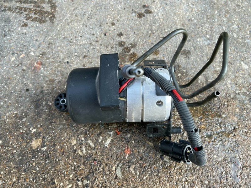 03-09 Range Rover L322 BRAKE HYDRAULIC PUMP COMPRESSOR OEM