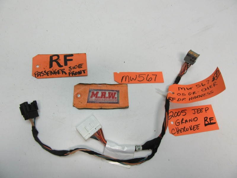 DOOR PANEL WIRE HARNESS PLUG CONNECTOR PASSENGER FRONT JEEP GRAND CHEROKEE 05-07