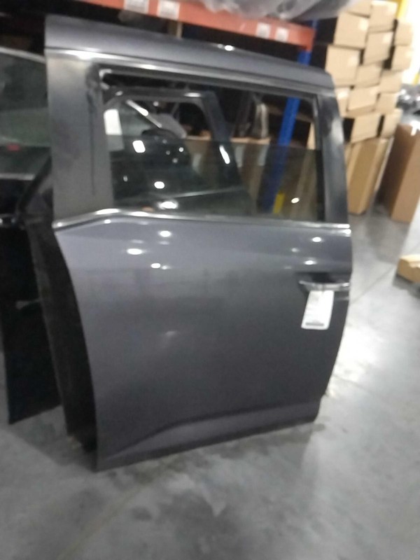 2016 Honda Odyssey Right Rear Door Grey OEM 551831 147K Miles