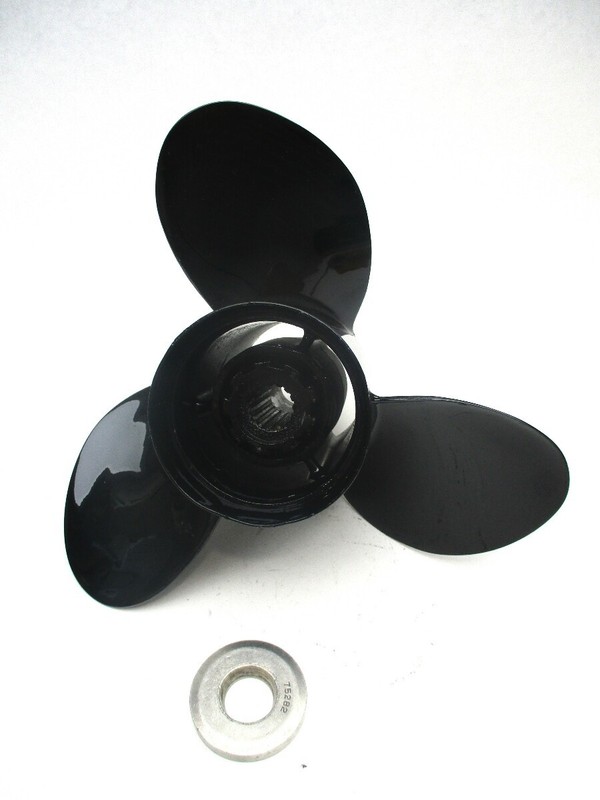 031042 13-1/4 X 17 Pitch Propeller for 40-140 HP Mercury Force Honda Outboards