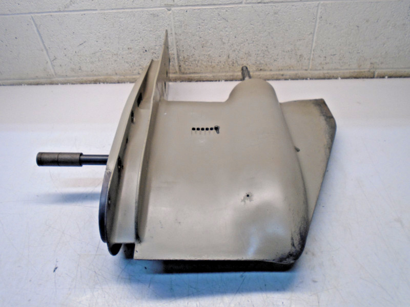 A Volvo Penta Lower Stern Drive Outdrive 38547913854696 1.85 2.18 3.0L OMC