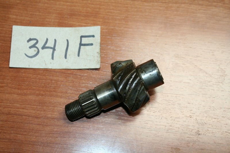 1984 Honda ATC 200ES Differential Pinion Gear ShaftTRX200 OEM 84
