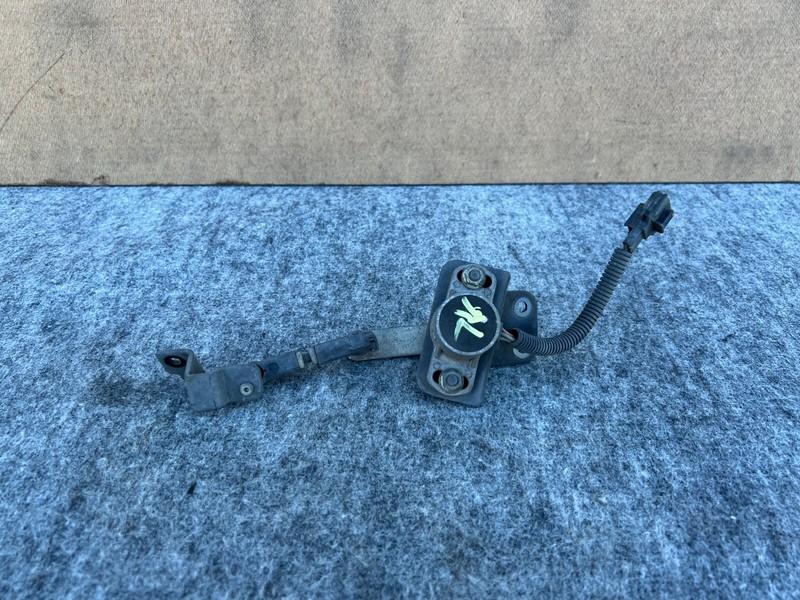 INFINITI QX80 QX56 2011-2017 OEM REAR LEFT DRIVER SUSPENSION HEIGHT LEVEL SENSOR