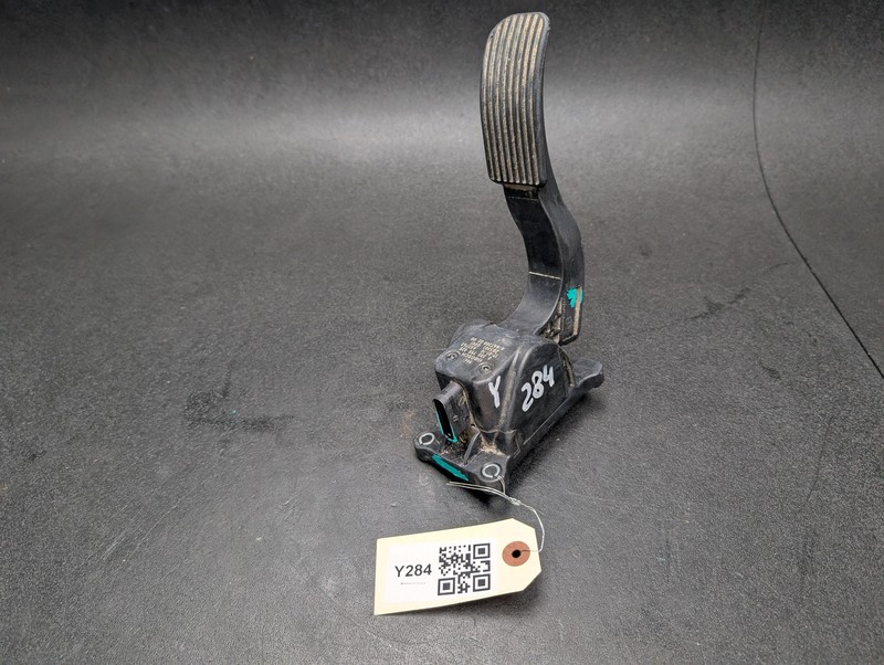 Gas Accelerator Pedal 2017 Mercedes Metris 4473000200 2016 2018 2019 2020 - 2023