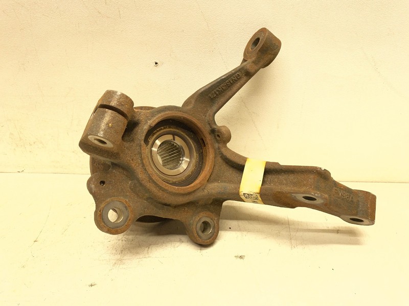 2018-2022 FORD ECOSPORT LEFT FRONT SPINDLE KNUCKLE WHEEL BEARING HUB OEM