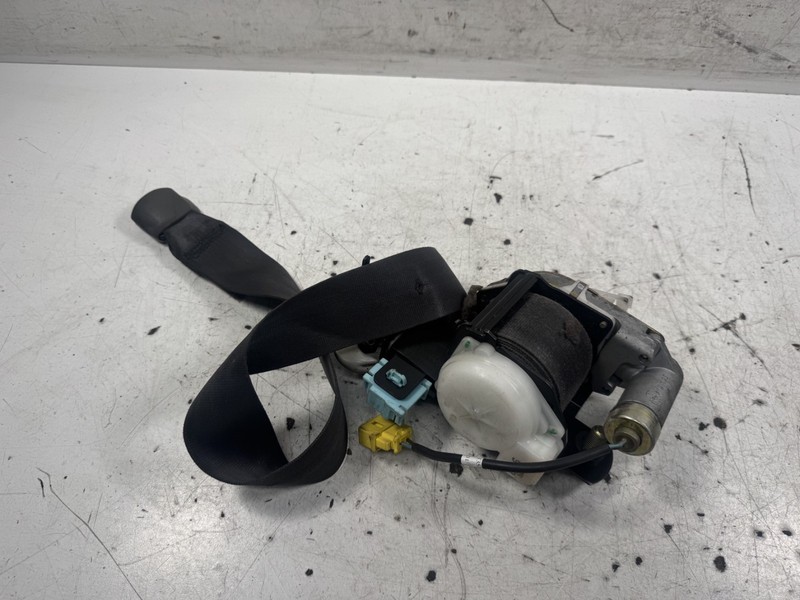 97-98 Honda CR-V Left Front Seatbelt Gray OEM