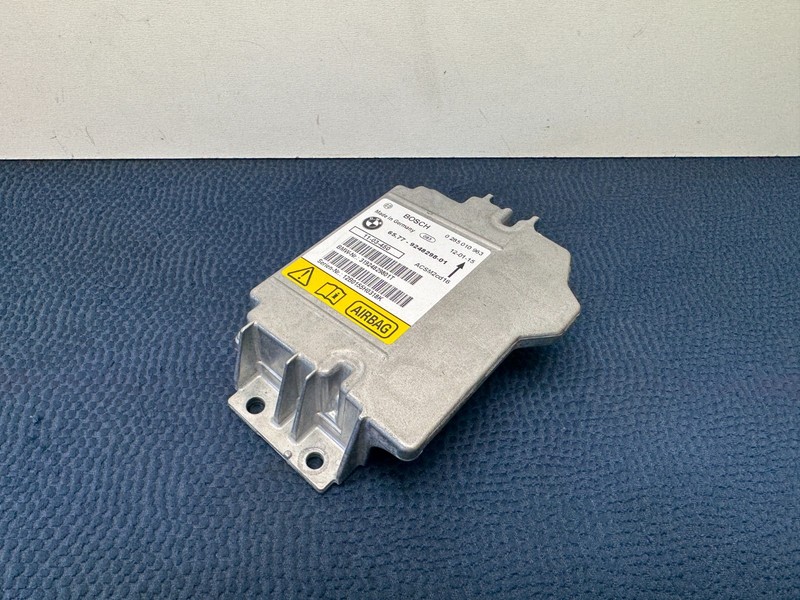 7–14 OEM BMW E93 328i 335i M3 Convertible Center Main Safety Control Module Unit