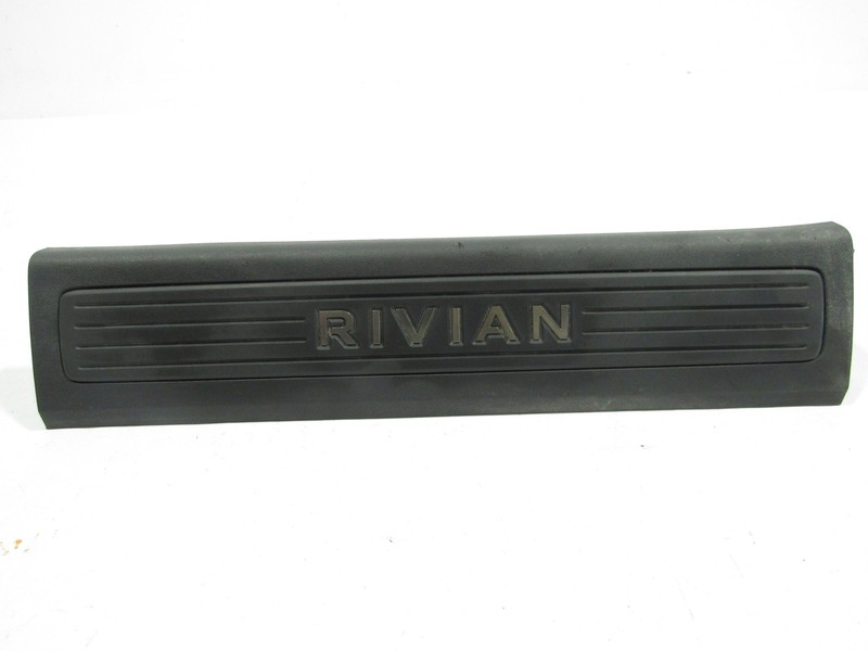 Rivian R1S 2024 Front Right Door Sill Scuff Plate Trim Cover Panel 21-25 @1