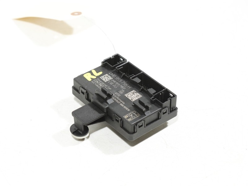 2017-2019 Audi Q7 REAR LEFT Side Door Control Module Unit OEM 82K