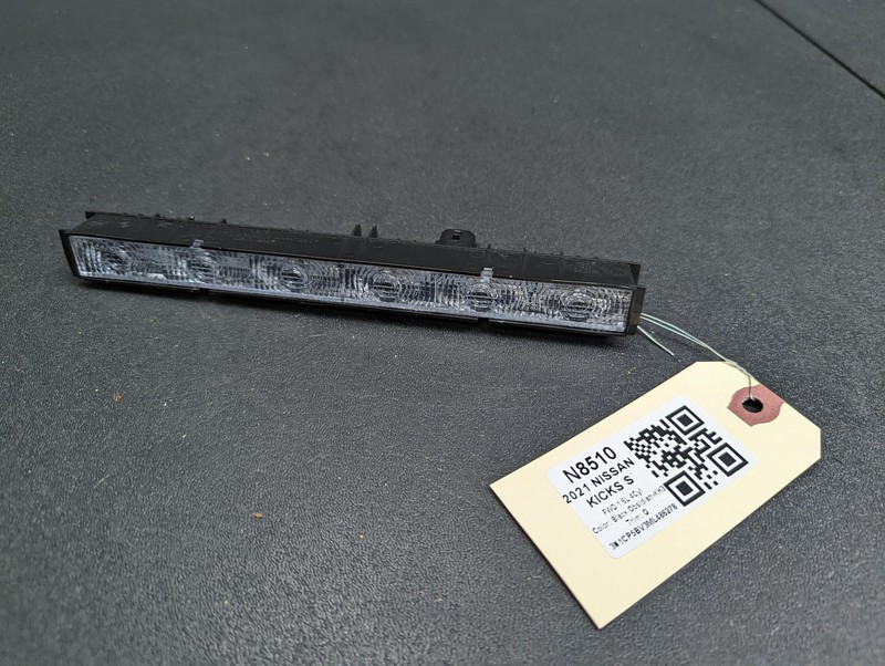 Rear High Mount 3rd Stop Brake Lamp 2021 Nissan Kicks 26590-5RA0A 2018 - 2022
