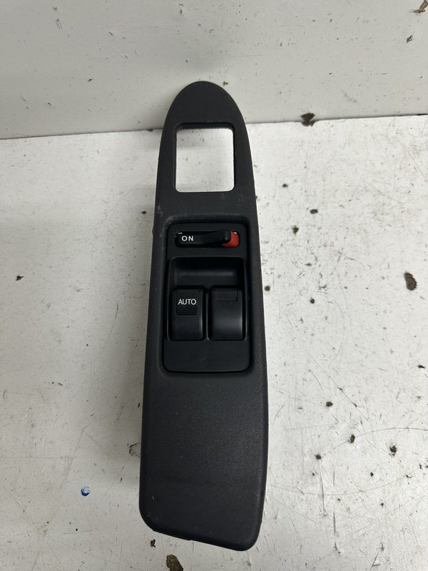1998-2000 Honda Accord CPE LX Left Front Driver Master Power Window Lock Switch