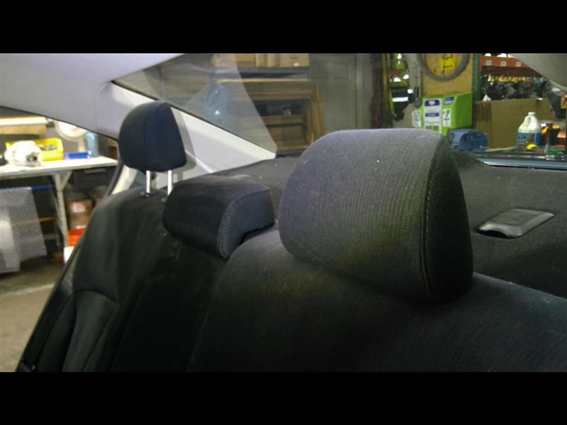 2010 2011 2012 2013 2014 LEGACY 3 Rear Headrests 1405449