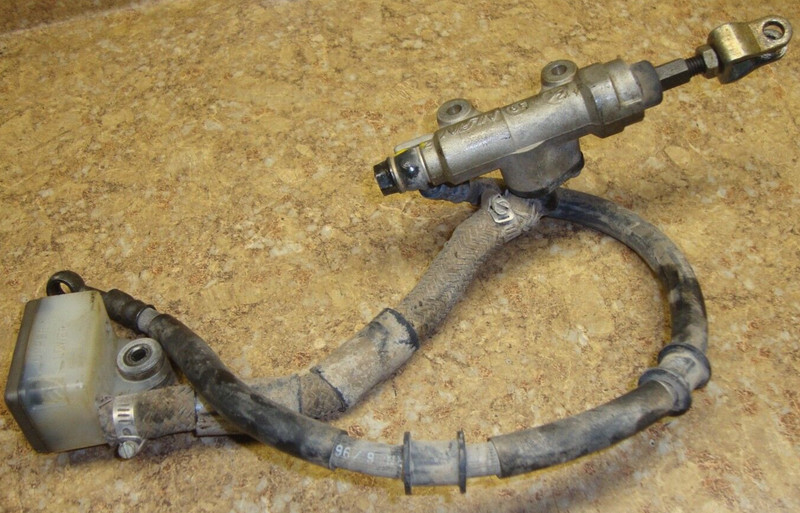 1997 Honda XR250R XR250 XR 250 R Dirt Bike Rear Back Master Cylinder Hose Pedal