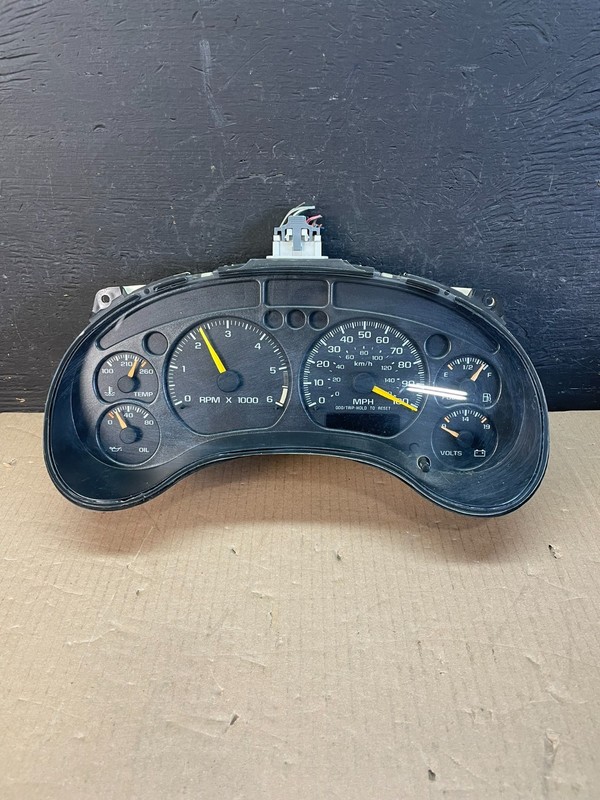 2000 2004 Chevrolet S10 Blazer Speedometer Instrument Gauge Cluster AE3663 DG