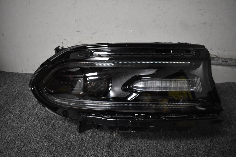 2018-2021 DODGE CHARGER HEADLIGHT RIGHT SIDE FACTORY OEM