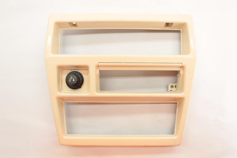 1986-1989 Nissan Pickup D21 2.4L Tan Center Dash Radio Bezel 6826001G00
