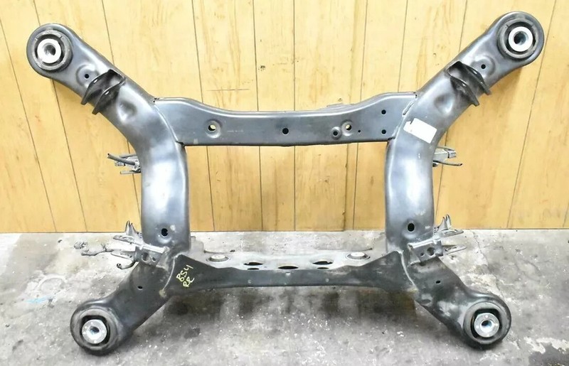 12-19 Mercedes W166 ML350 GLE350 Rear Sub Frame Crossmember Cradle OEM