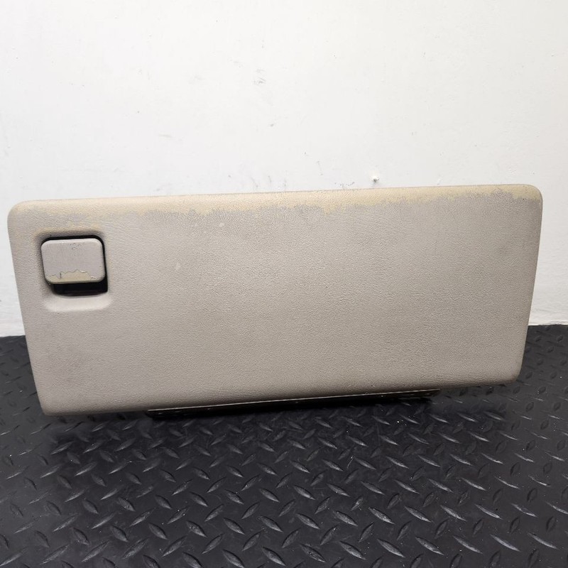 00-06 GMC Yukon XL 1500 Glove Box Door Assembly Shale OEM 15807877