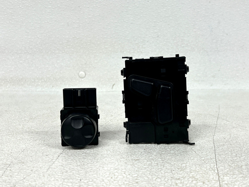 ⭐2017-2022 ALFA ROMEO GIULIA FRONT LEFT SEAT ADJUST CONTROL SWITCH OEM LOT2559