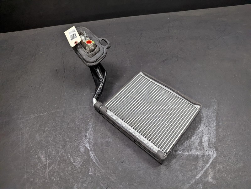 A/C Evaporator Core 2022 Cadillac CT4 84763267 2020 2021 2023 2024