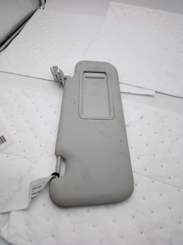 2015 MAZDA 3 Red Sun Visor Right Side OEM 511188 118K Miles