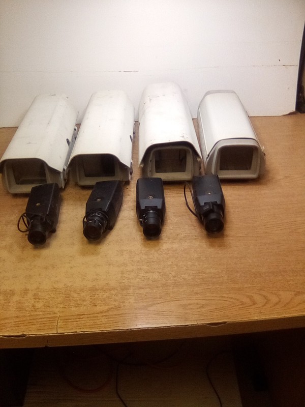 Lot Of 4 Ultrak KHTM12N3 Security Camera Housing W/ KC552BCN CCD Color Cameras
