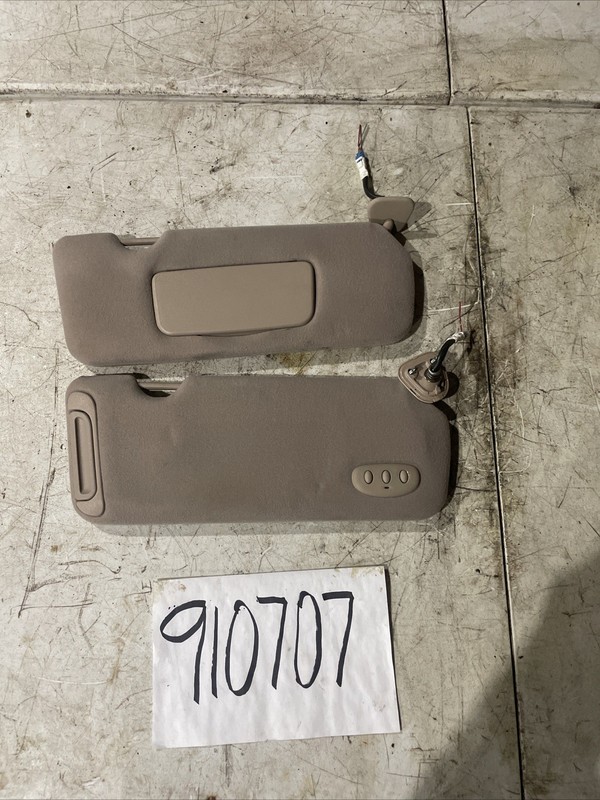 1999 LEXUS ES300 LEFT AND RIGHT SUNVISOR Illuminated BEIGE OEM