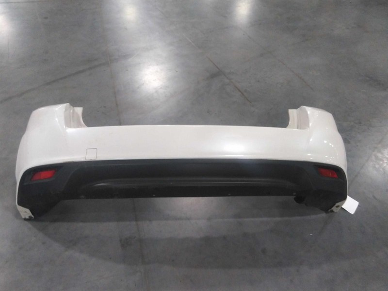 2017 Subaru Impreza White Rear Bumper Assembly OEM Good Condition 74000 Mi