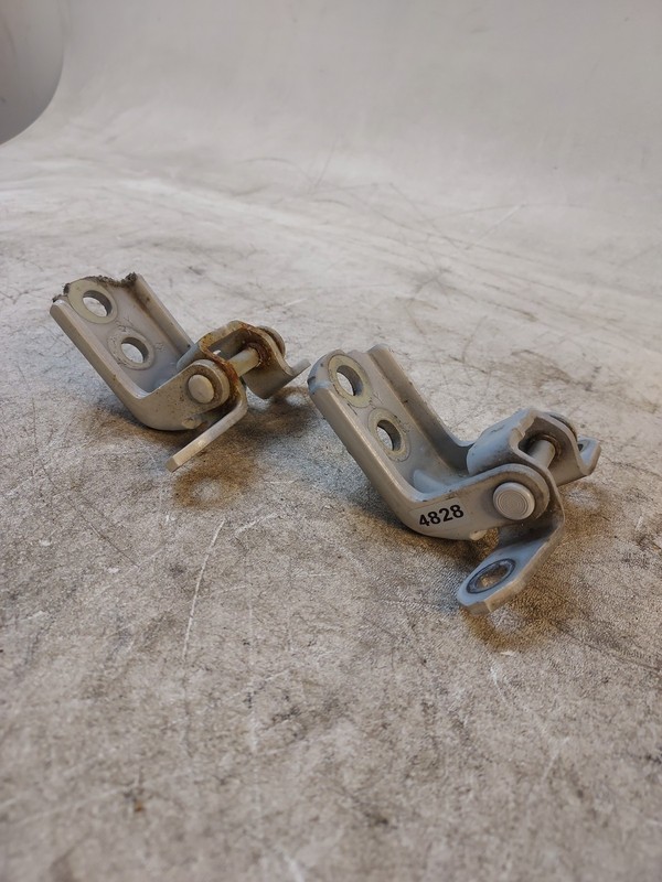 2012-2021 Nissan NV2500 Set Front Right Passenger Door Upper & Lower Hinge OEM