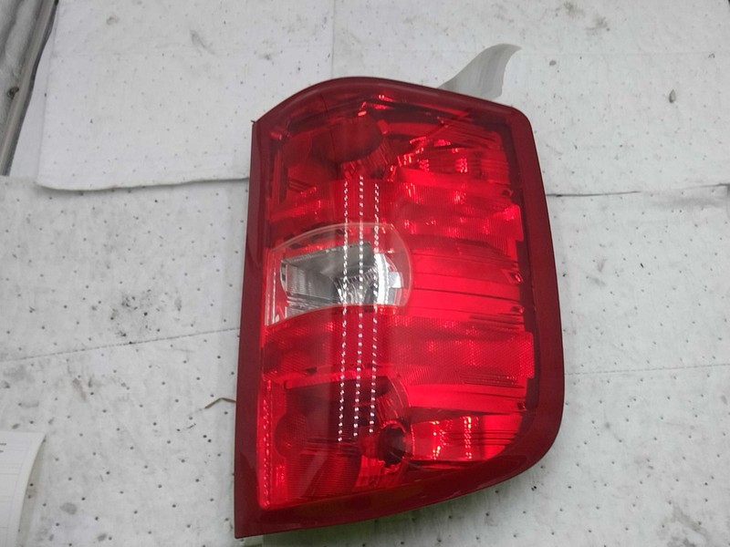 2008 Chevrolet Silverado 1500 Left Tail Light Assembly Black OEM 195674