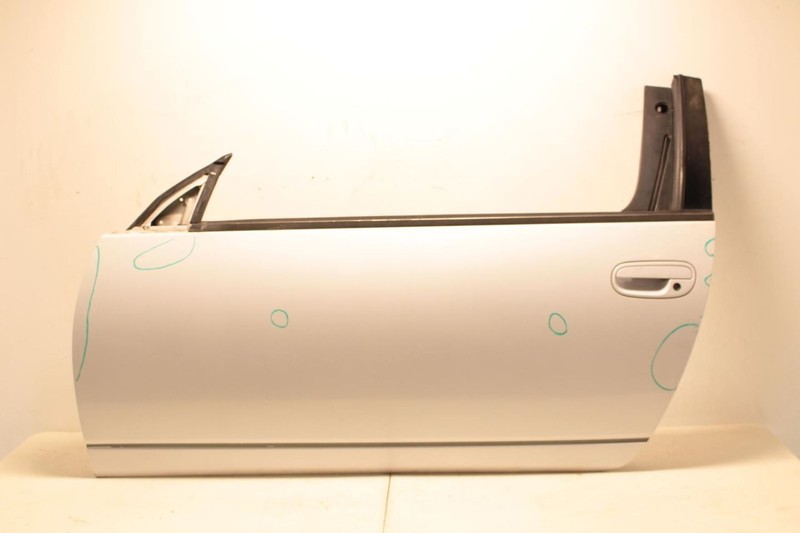 94-96 Nissan 300ZX 2+2 Coupe White Driver Left Front Door Assembly