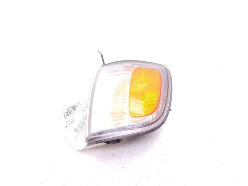 Driver Corner/Park Light Park Lamp-turn Signal Fits 99-02 4 RUNNER 81620-35340