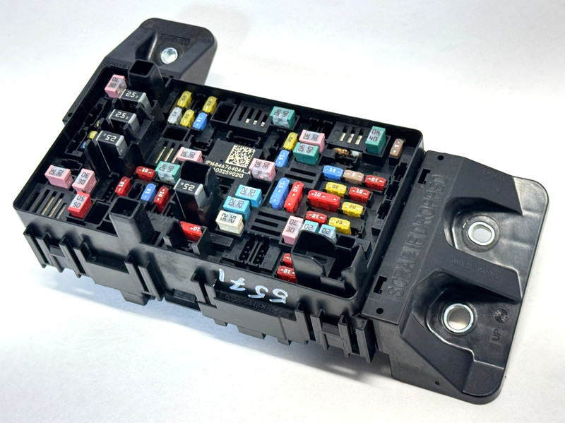 ✅ 2019-2025 RAM 1500 5th Gen FUSE BOX POWER DISTRIBUTION CENTER 68467640AA OEM