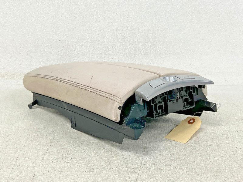 ⭐2013-2015 BMW 7-SERIES CENTER CONSOLE ARMREST LID COVERBEIGE OEM LOT2715