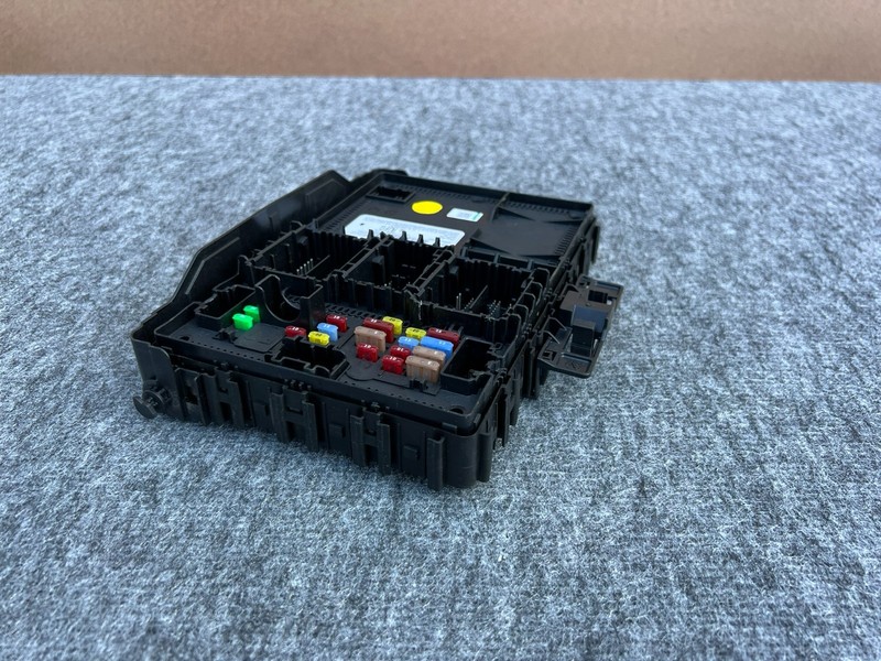 FORD MUSTANG MACH-E 2021-2026 OEM FUSE RELAY BLOCK BODY CONTROL MODULE BCM UNIT
