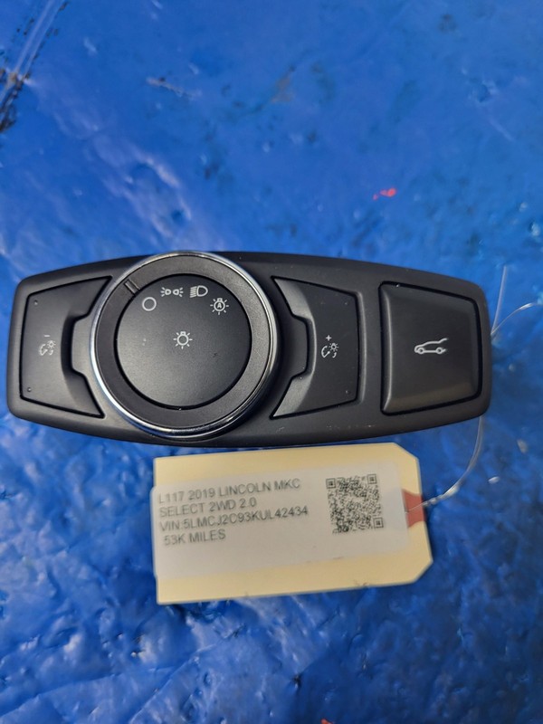 Used Oem Lincoln Dashboard Headlight SwitchControl for Mkc SelectDP5T-13D061-BEW