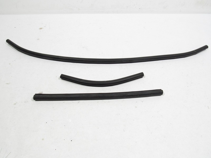 15-19 Land Rover Discovery Sport 2018 Front Hood Bonnet Weatherstrip Seal Set ;