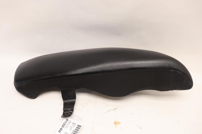 2015-2018 CHRYSLER 300 REAR RIGHT SEAT BOLSTER SHOULDER BLACK W/ BAG OEM