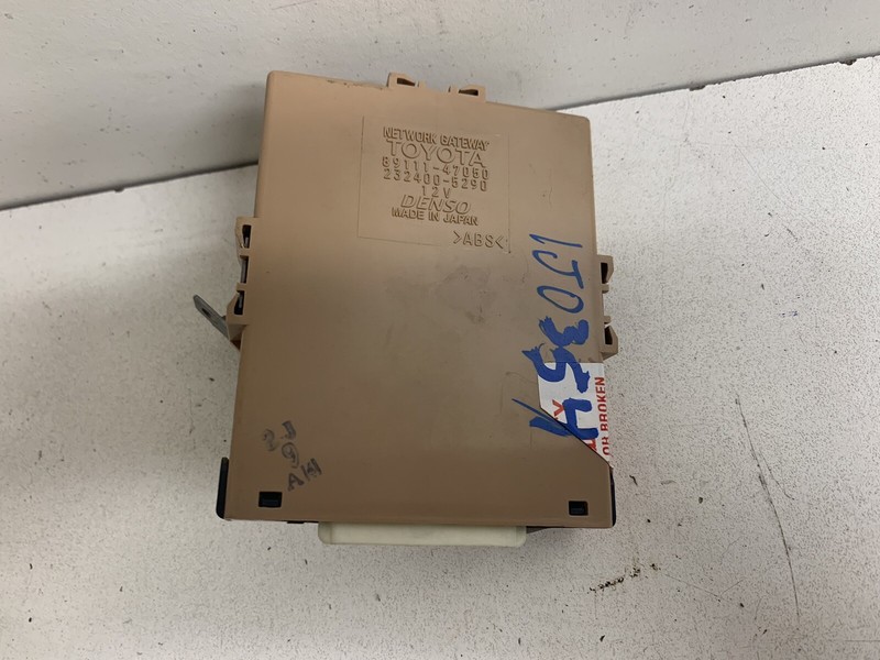 2006-2009 Toyota Prius Network Gate Computer Control Module 89111-47060 Oem