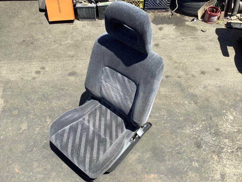 99-01 Honda CR-V Right Front Passenger Seat Assembly OEM