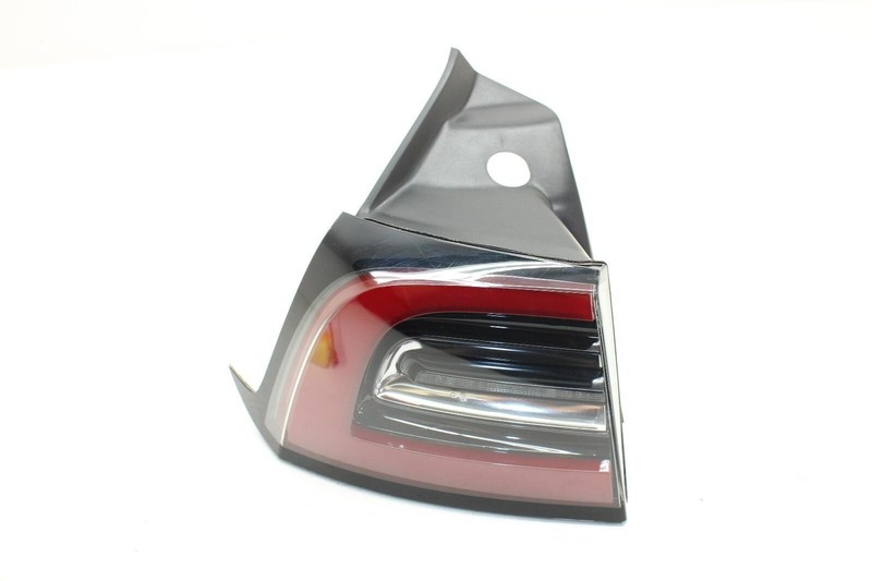 17-23 Tesla Model 3 Driver Left Rear Tail Light Assembly