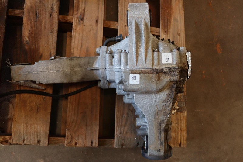 2011-2022 JEEP GRAND CHEROKEE FRONT DIFF DIFFERENTIAL CARRIER 3.45 RATIO OEM